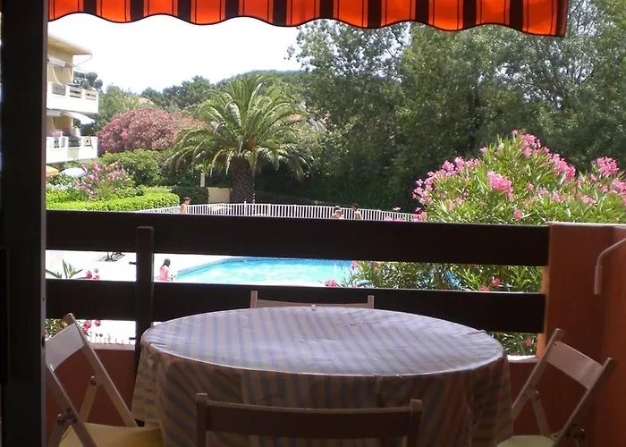 T2 Avec Piscine, Ascenseur Et Parking Prive, A 300m De La - 4 Couchages, Animaux Ok - Fr-1-388-89 Lägenhet Argelès-sur-Mer