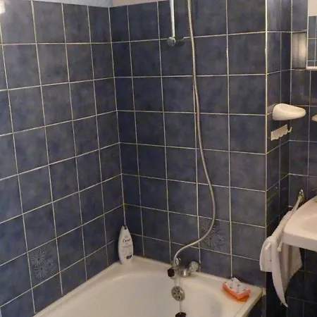 T2 Avec Piscine, Ascenseur Et Parking Prive, A 300m De La - 4 Couchages, Animaux Ok - Fr-1-388-89 *